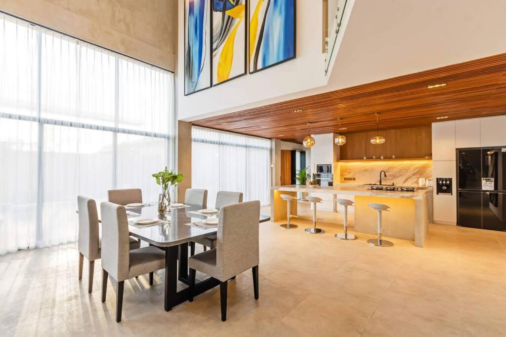 Manresa Villa Bali 4 ชังกู ภายนอก รูปภาพ