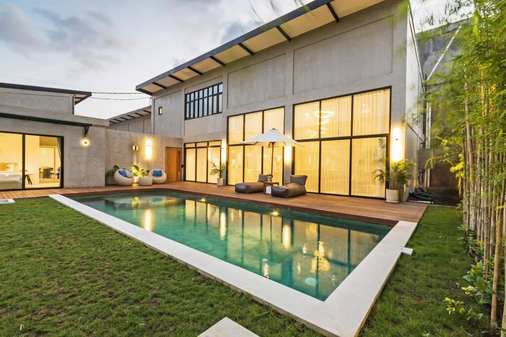 Manresa Villa Bali 4 ชังกู ภายนอก รูปภาพ