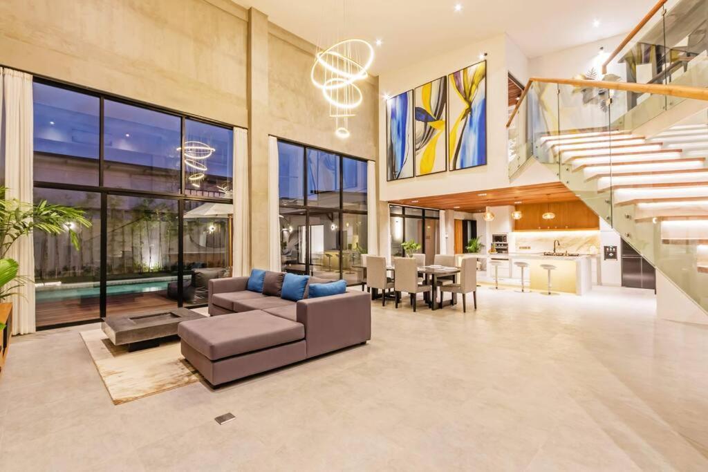 Manresa Villa Bali 4 ชังกู ภายนอก รูปภาพ